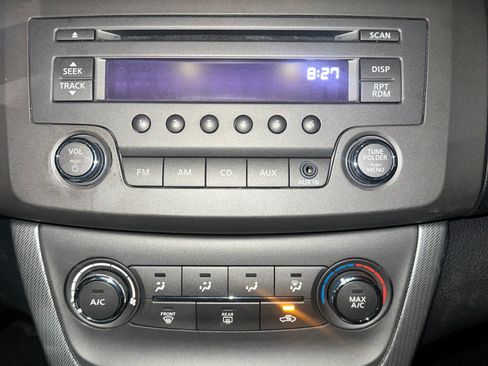 Used 2014 Nissan Sentra SR image 10