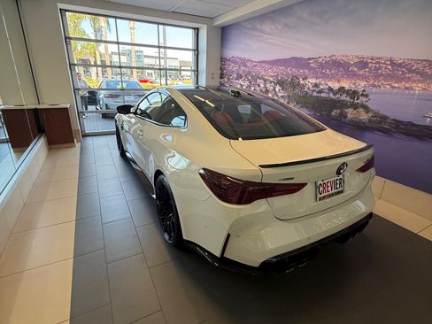 Used 2026 BMW M4 xDrive Competition image 4