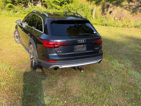 Used 2017 Audi A4 2.0T allroad Premium Plus w/ Technology Package AWD/4WD image 6