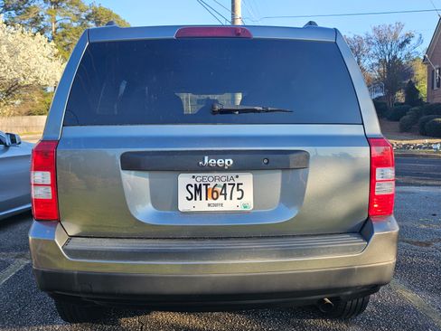 Used 2012 Jeep Patriot Sport image 6