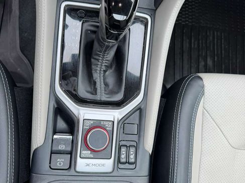 Used 2020 Subaru Forester Limited image 16