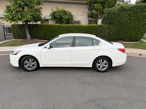 Used 2011 Honda Accord LX image 6
