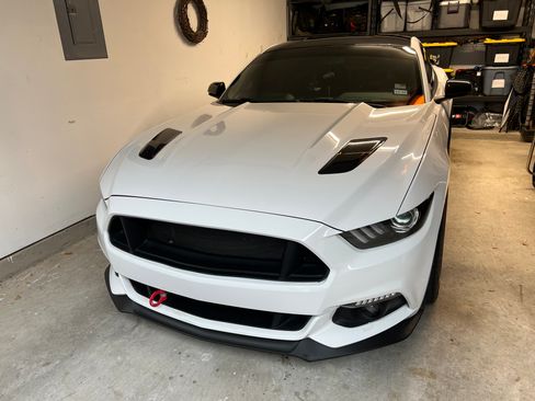 Used 2015 Ford Mustang GT Premium w/ GT Performance Package image 5