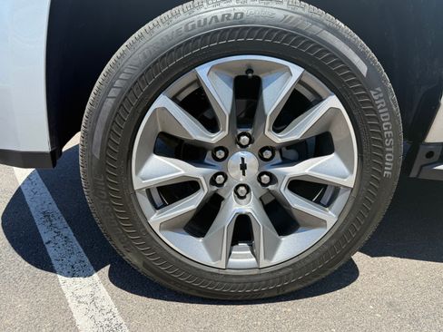 Used 2018 Chevrolet Tahoe 2WD w/ Remote Keyless Entry Package image 20
