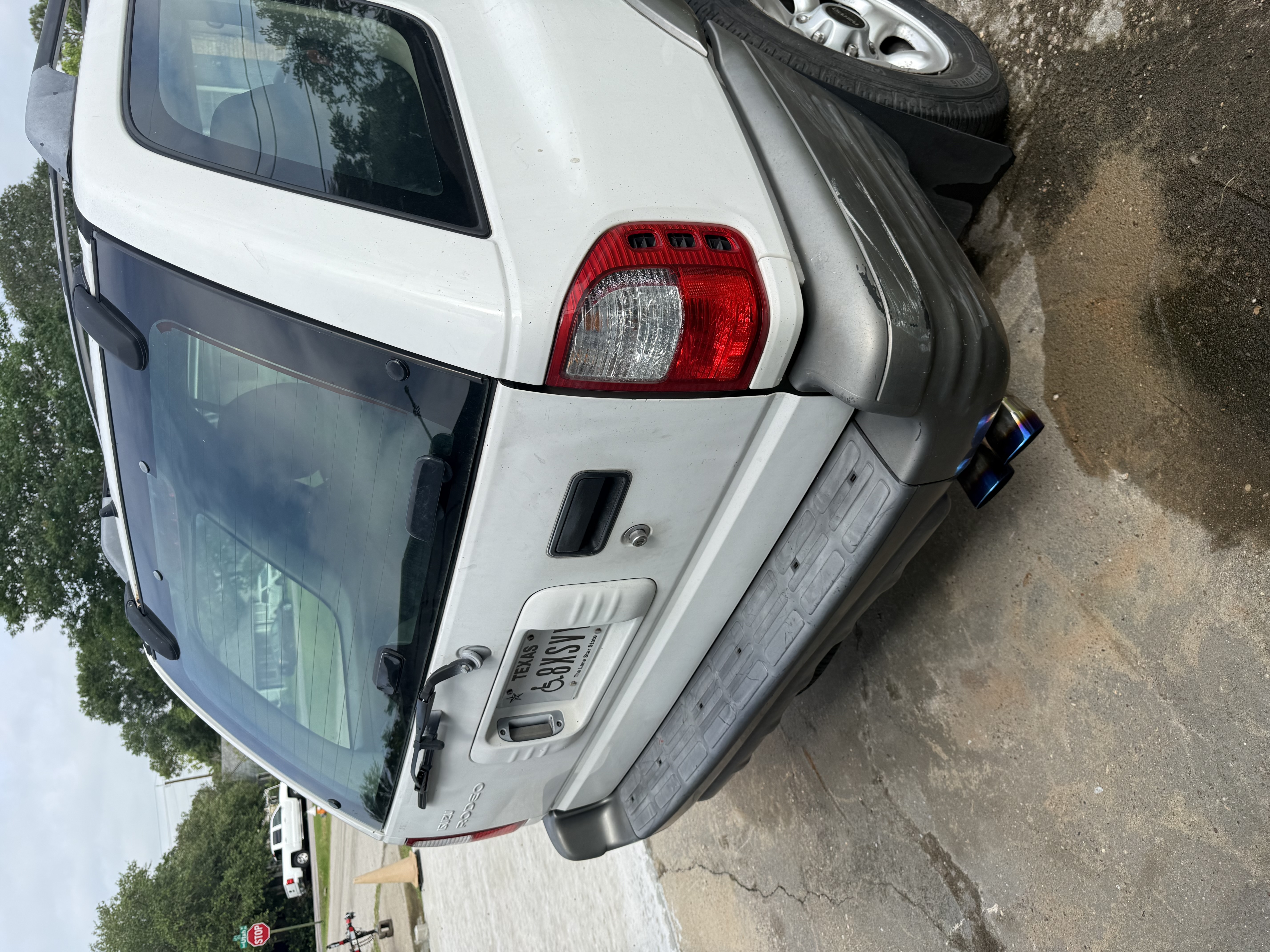 Used 2001 Isuzu Rodeo S RWD image 5