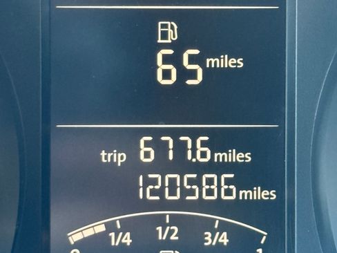 Used 2017 Volkswagen Jetta S image 10