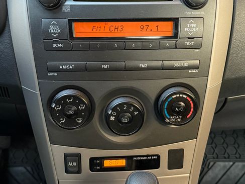 Used 2010 Toyota Corolla S image 8