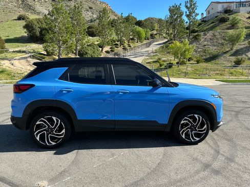 Used 2024 Chevrolet TrailBlazer RS image 2