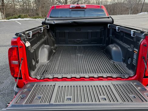 Used 2019 Chevrolet Colorado LT w/ LT Convenience Package image 11