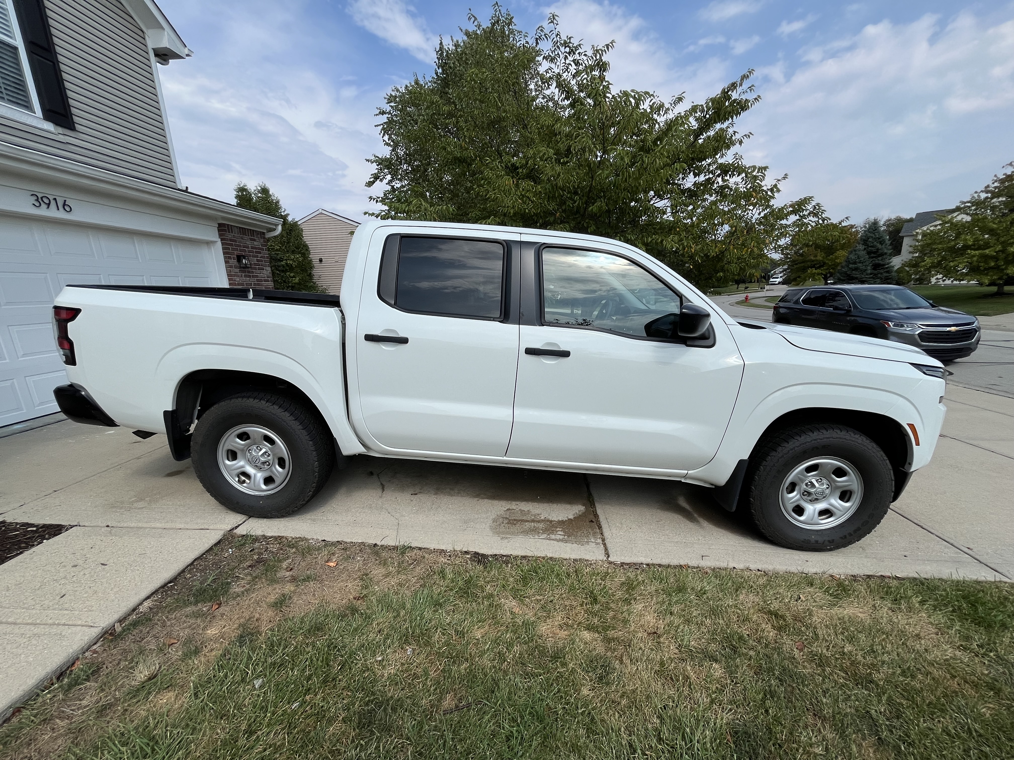 Used 2022 Nissan Frontier S w/ Technology Package AWD/4WD image 4