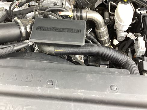 Used 2018 GMC Sierra 2500 SLT w/ Duramax Plus Package AWD/4WD image 20