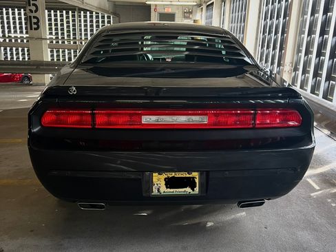 Used 2013 Dodge Challenger R/T RWD image 21