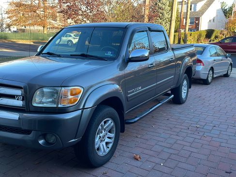 Used 2004 Toyota Tundra SR5 image 4