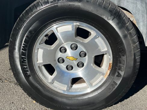 Used 2012 Chevrolet Avalanche LT image 26