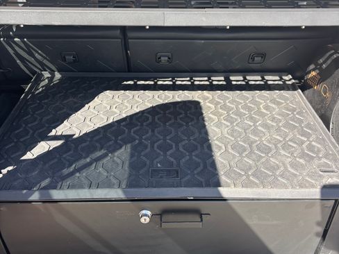 Used 2014 Toyota FJ Cruiser 4WD w/ Upgrade Package image 22