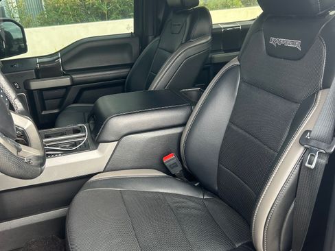 Used 2018 Ford F150 Raptor w/ Equipment Group 802A Luxury image 10