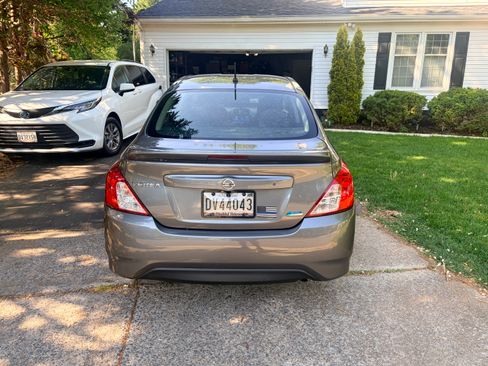 Used 2016 Nissan Versa S Plus FWD image 6