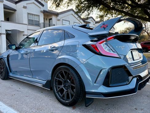 Used 2019 Honda Civic Type R image 9