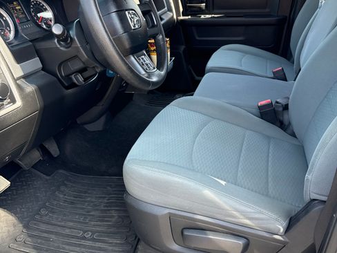 Used 2017 RAM 2500 Tradesman w/ Chrome Appearance Group AWD/4WD image 12