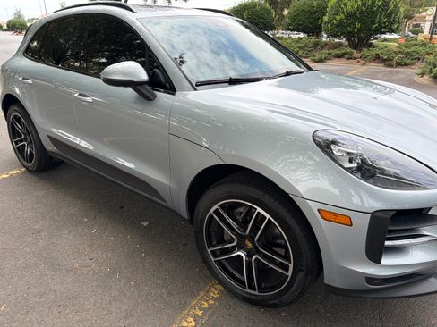 Used 2021 Porsche Macan S AWD/4WD image 8