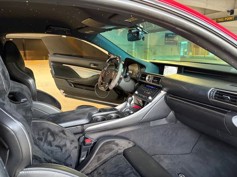 Used 2015 Lexus RC F w/ Performance Package image 15