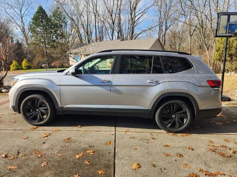 Used 2022 Volkswagen Atlas SE image 5