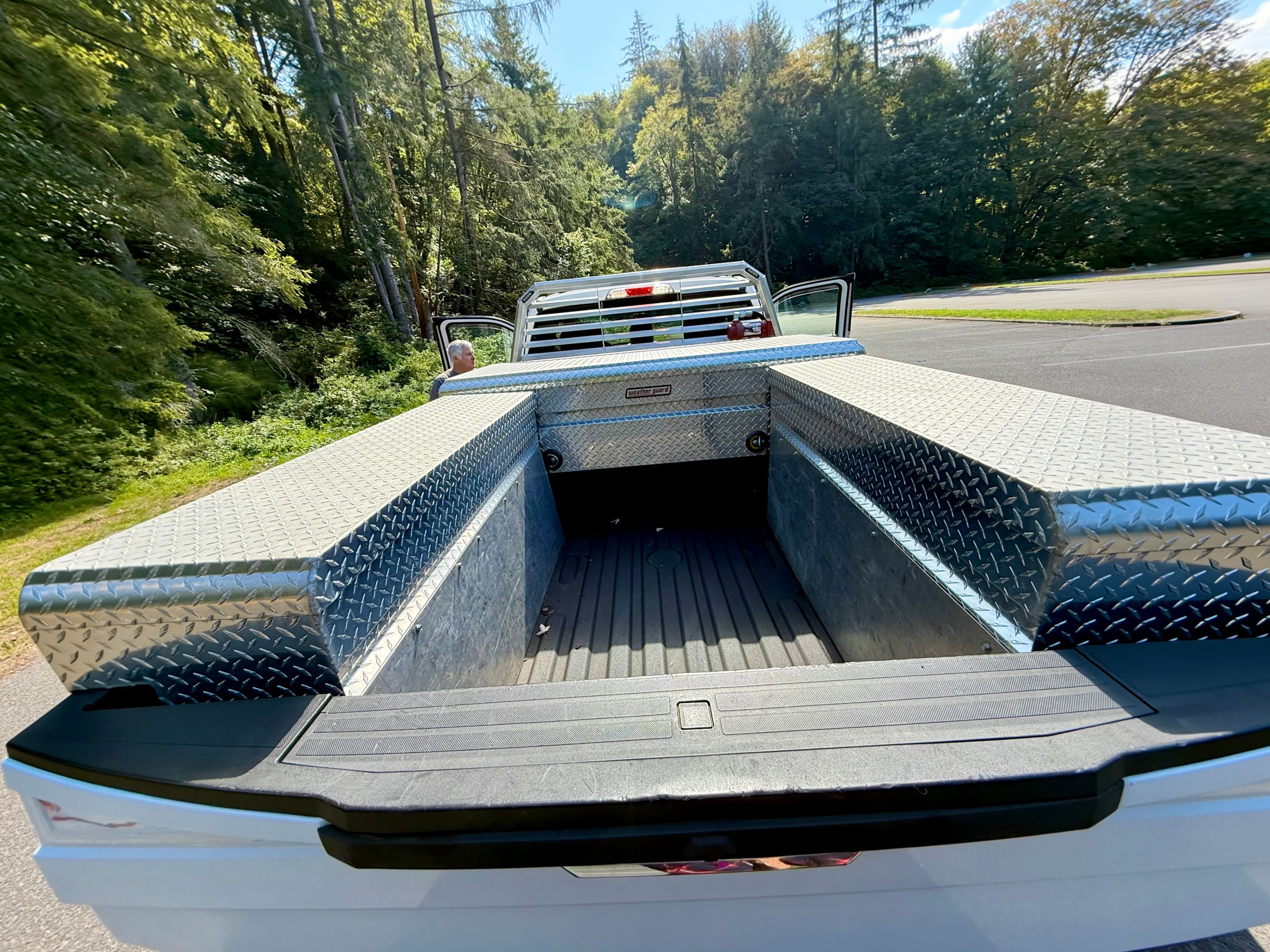 Used 2018 Ford F250 XLT w/ XLT Premium Package AWD/4WD image 10