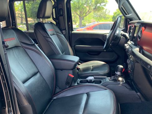 Used 2019 Jeep Wrangler Unlimited Rubicon AWD/4WD image 8
