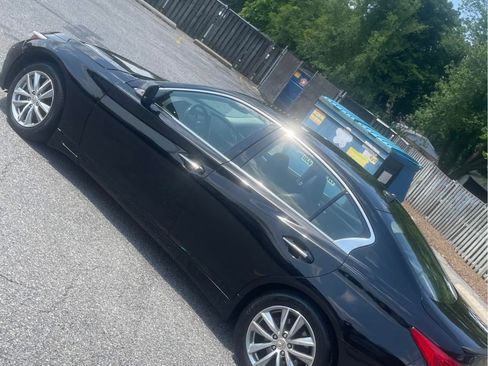 Used 2015 INFINITI Q50 Premium w/ Navigation Package AWD/4WD image 2