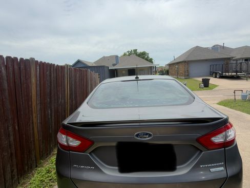 Used 2013 Ford Fusion Titanium FWD image 2