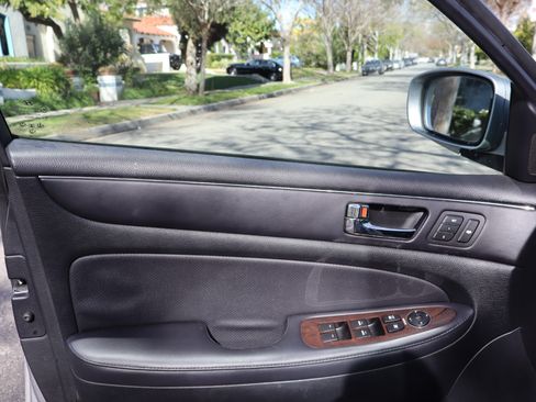 Used 2011 Hyundai Genesis 3.8 w/ Premium Navigation Pkg 3 image 4