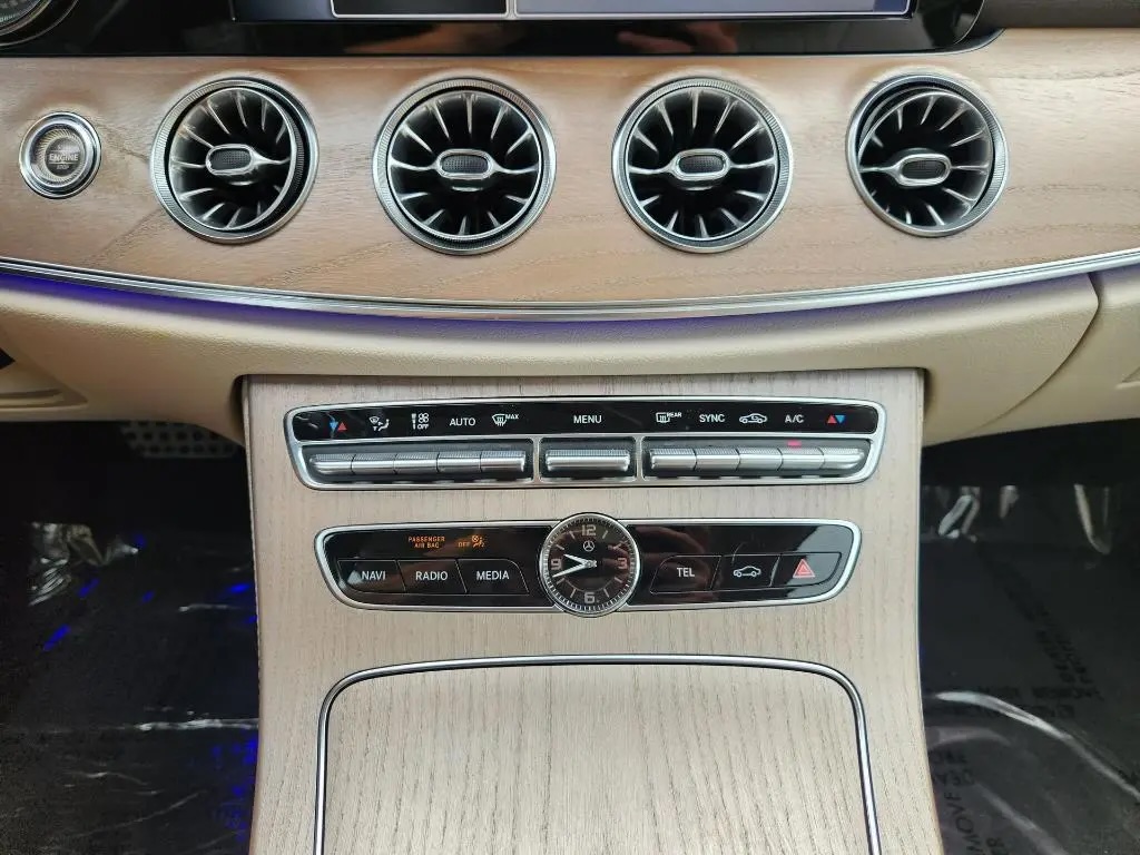 Used 2018 Mercedes-Benz E 400 4MATIC Coupe image 16