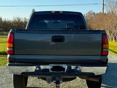 Used 2001 Chevrolet Silverado 2500 LS w/ Off-Road Skid Plate Pkg