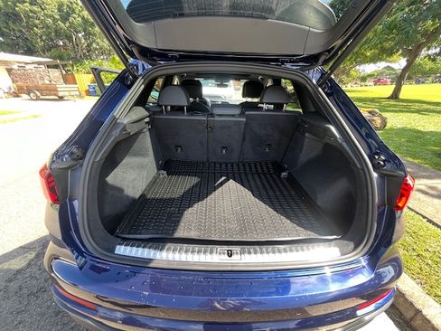 Used 2022 Audi Q3 2.0T Premium w/ Convenience Package image 14