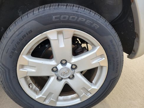 Used 2007 Toyota RAV4 Sport image 18