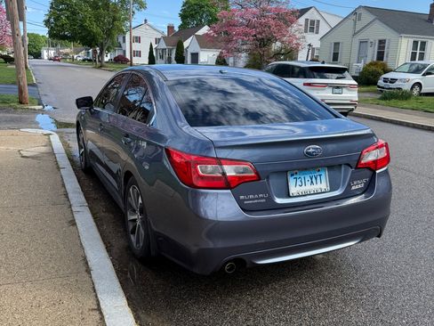 Used 2015 Subaru Legacy 2.5i Limited AWD/4WD image 8