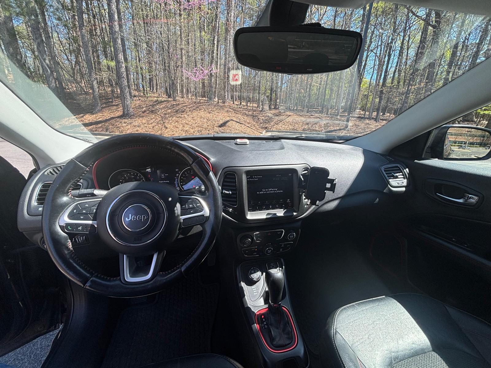 Used 2019 Jeep Compass Trailhawk w/ Cold Weather Group AWD/4WD image 11