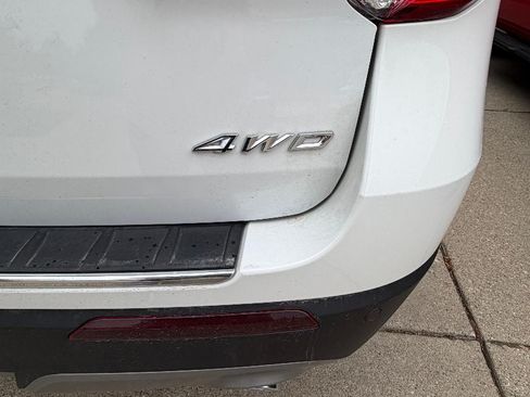 Used 2022 Ford Explorer Limited w/ Equipment Group 301A AWD/4WD image 5