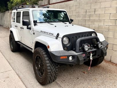 Used 2017 Jeep Wrangler Unlimited Rubicon w/ Connectivity Group