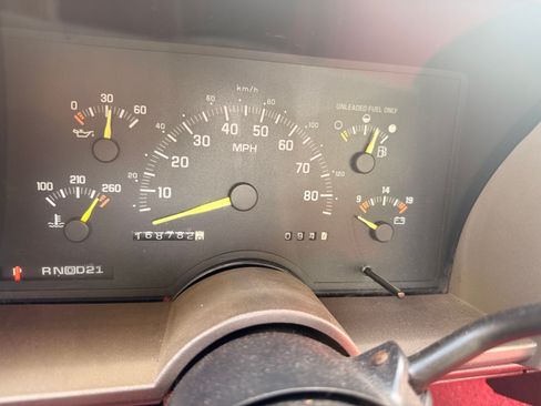 Used 1992 Chevrolet Silverado 1500 2WD Regular Cab image 11