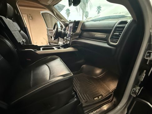Used 2022 RAM 2500 Laramie image 8
