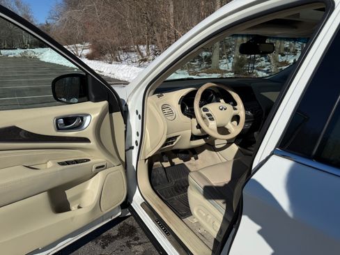 Used 2014 INFINITI QX60 AWD w/ Premium Plus Package image 5