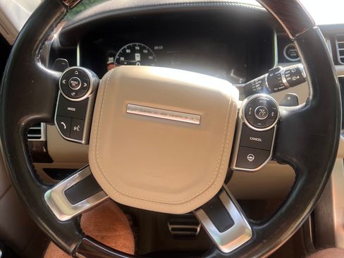 Used 2017 Land Rover Range Rover Long Wheelbase Supercharged image 4