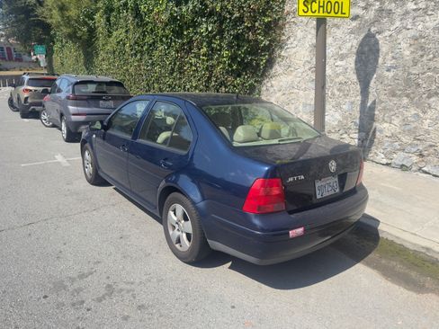 Used 2003 Volkswagen Jetta GLS FWD image 4