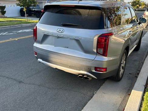 Used 2020 Hyundai Palisade SEL FWD image 1