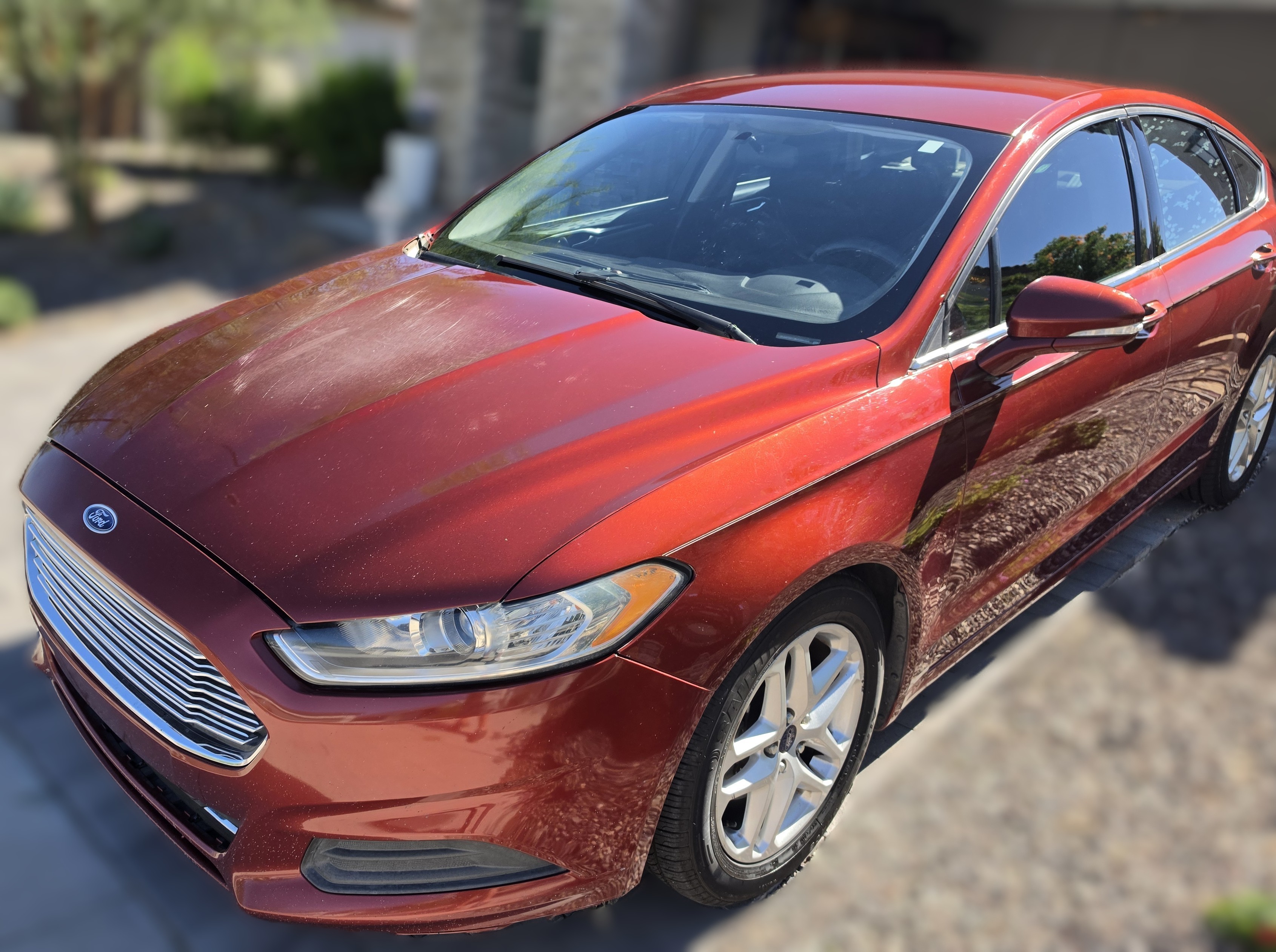 Used 2014 Ford Fusion SE FWD image 1