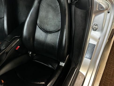 Used 2005 Porsche Boxster S image 11