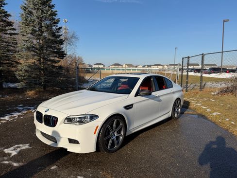 Used 2015 BMW M5 image 29