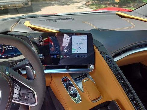 Used 2023 Chevrolet Corvette Stingray Premium Conv w/ Z51 Performance Package image 4