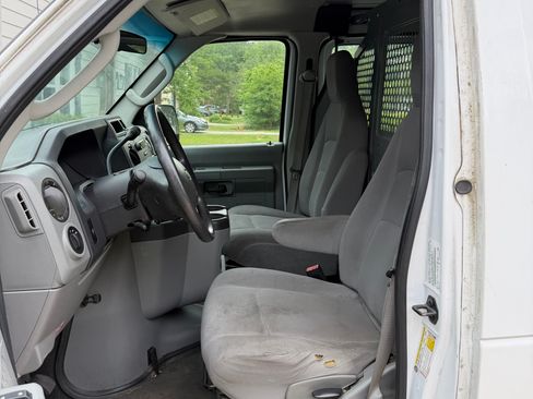 Used 2012 Ford E-250 and Econoline 250 w/ PWR Group RWD image 1